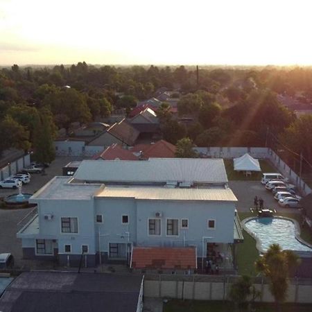Lifestyle Lodge Hotel Vereeniging Eksteriør bilde